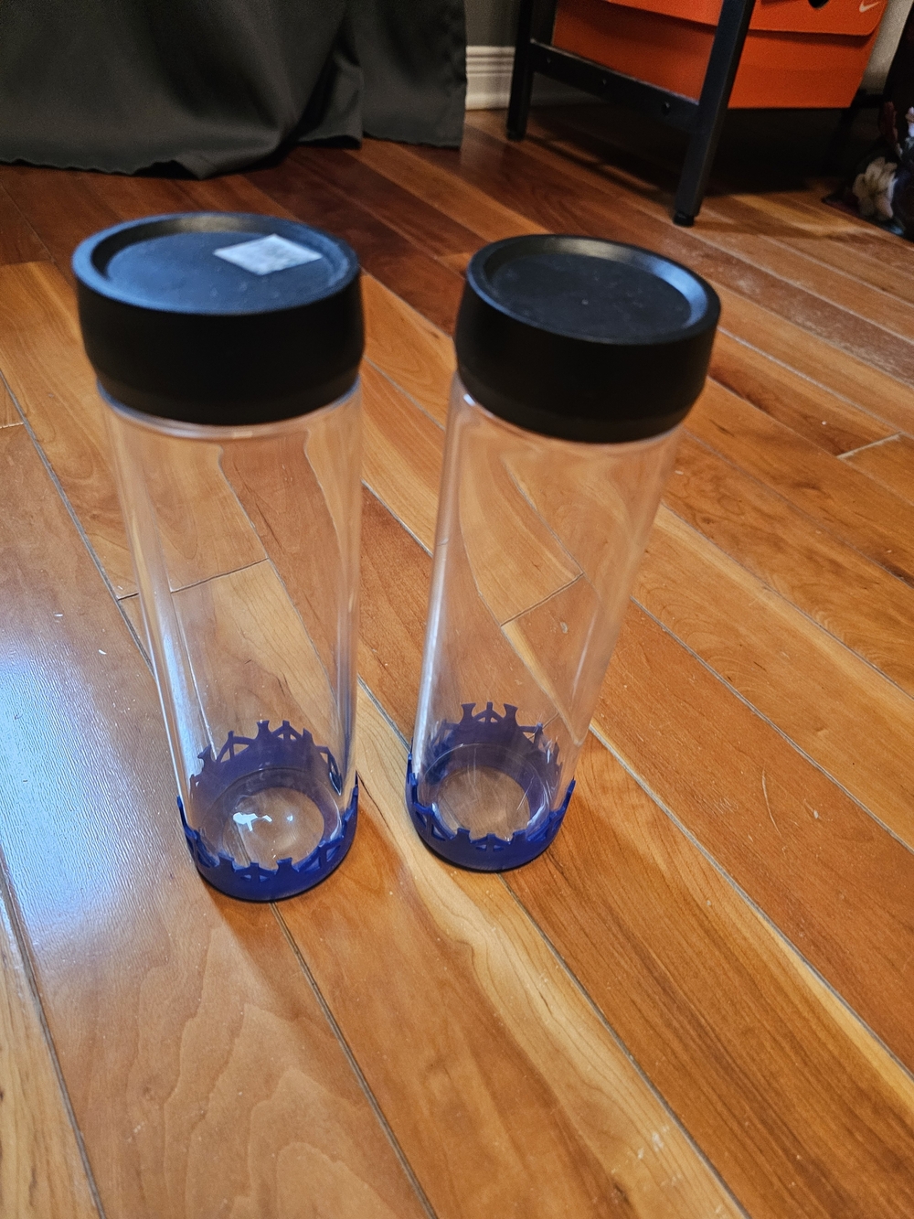 2/20$ Glass Water Bottles